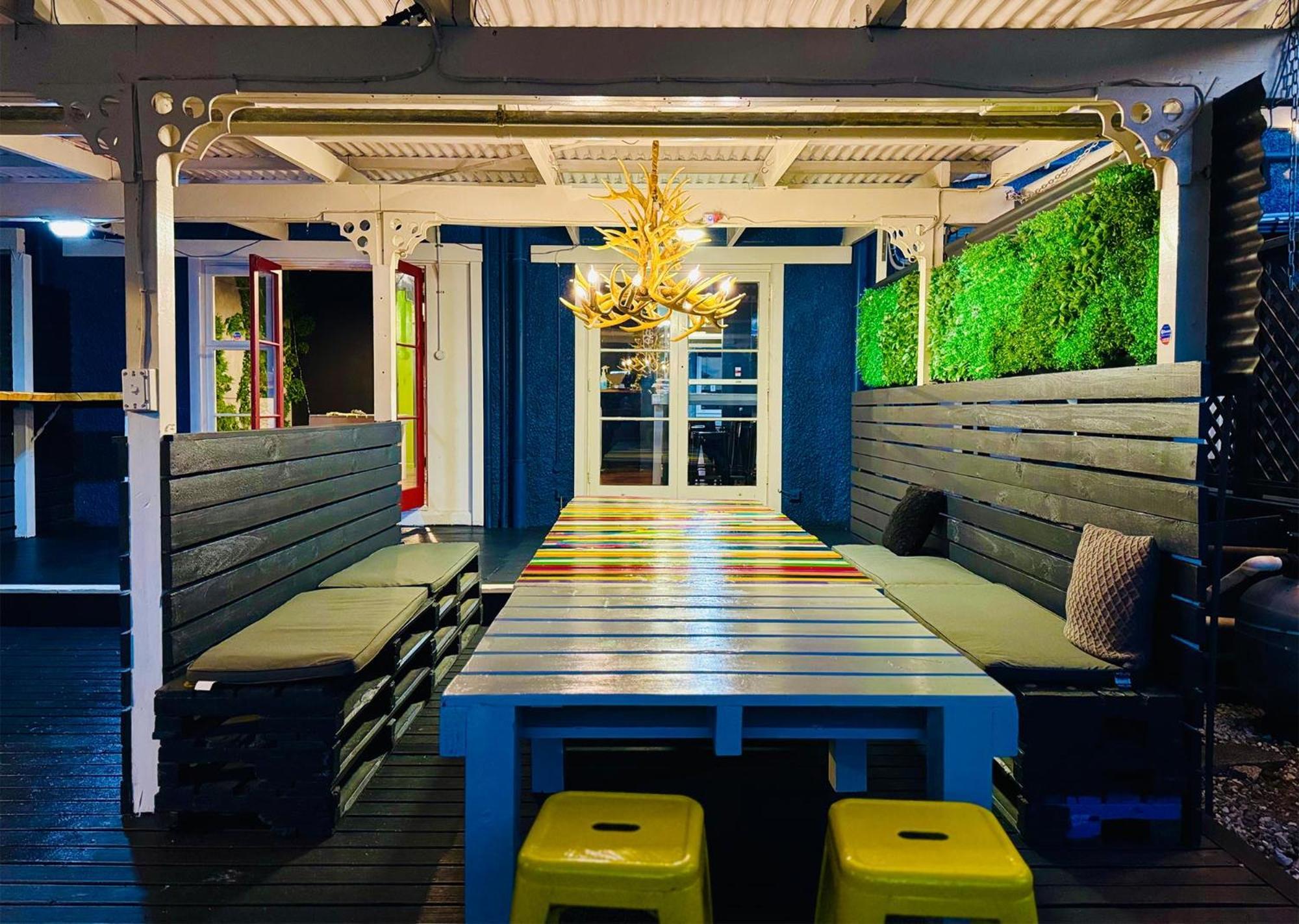 Crashpalace Backpackers Роторуа Екстериор снимка