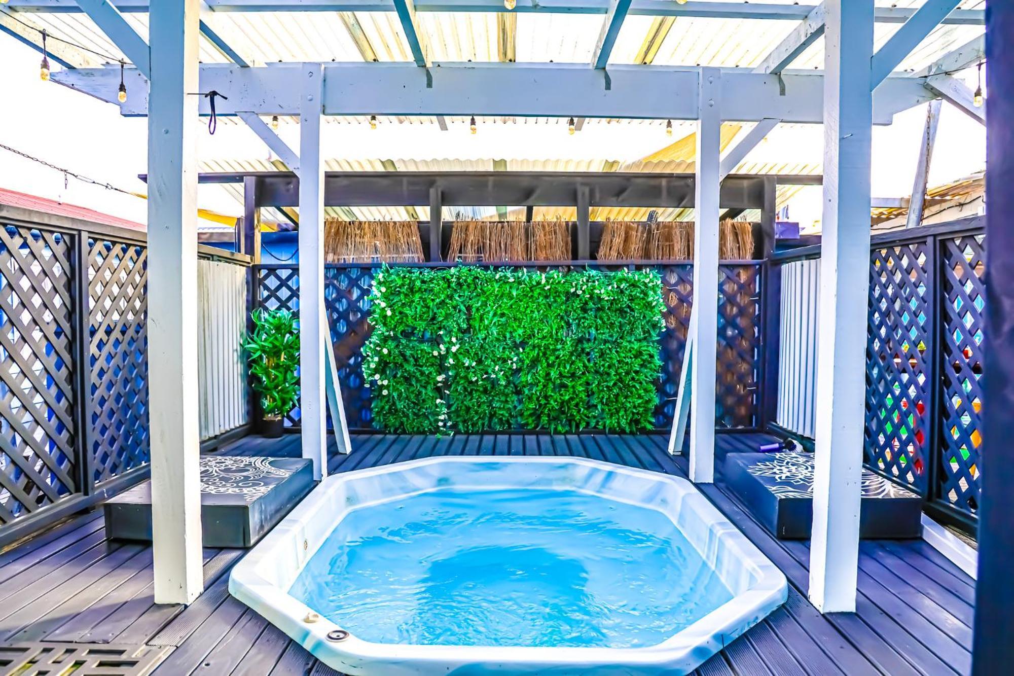Crashpalace Backpackers Роторуа Екстериор снимка