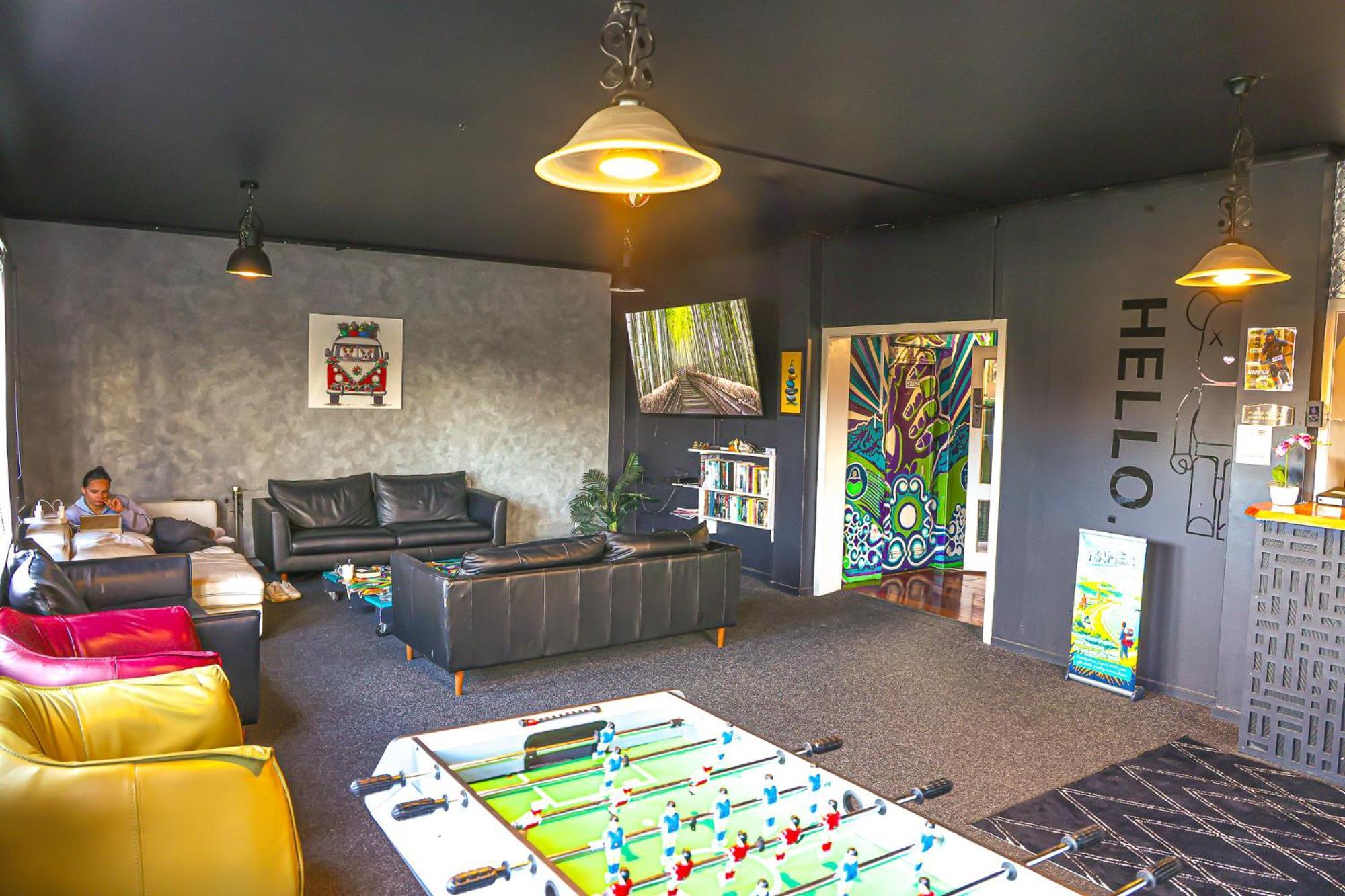 Crashpalace Backpackers Роторуа Екстериор снимка