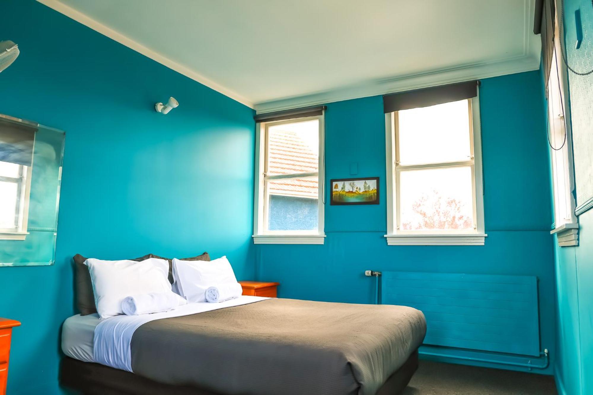 Crashpalace Backpackers Роторуа Екстериор снимка
